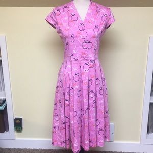 Pink retro dress size 8